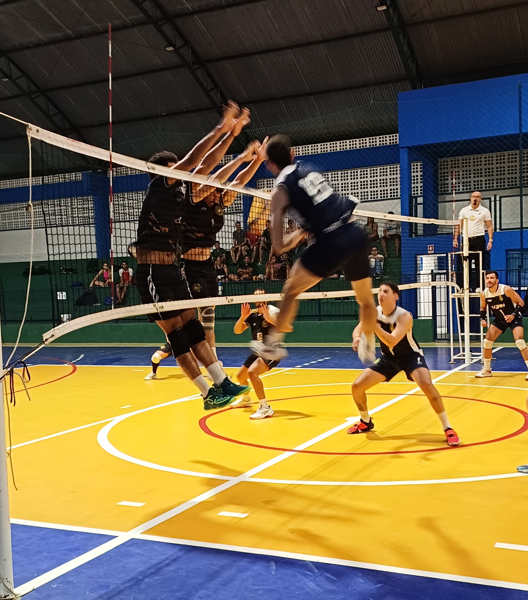 Estadual de Voleibol: fim de semana foi de muitos jogos